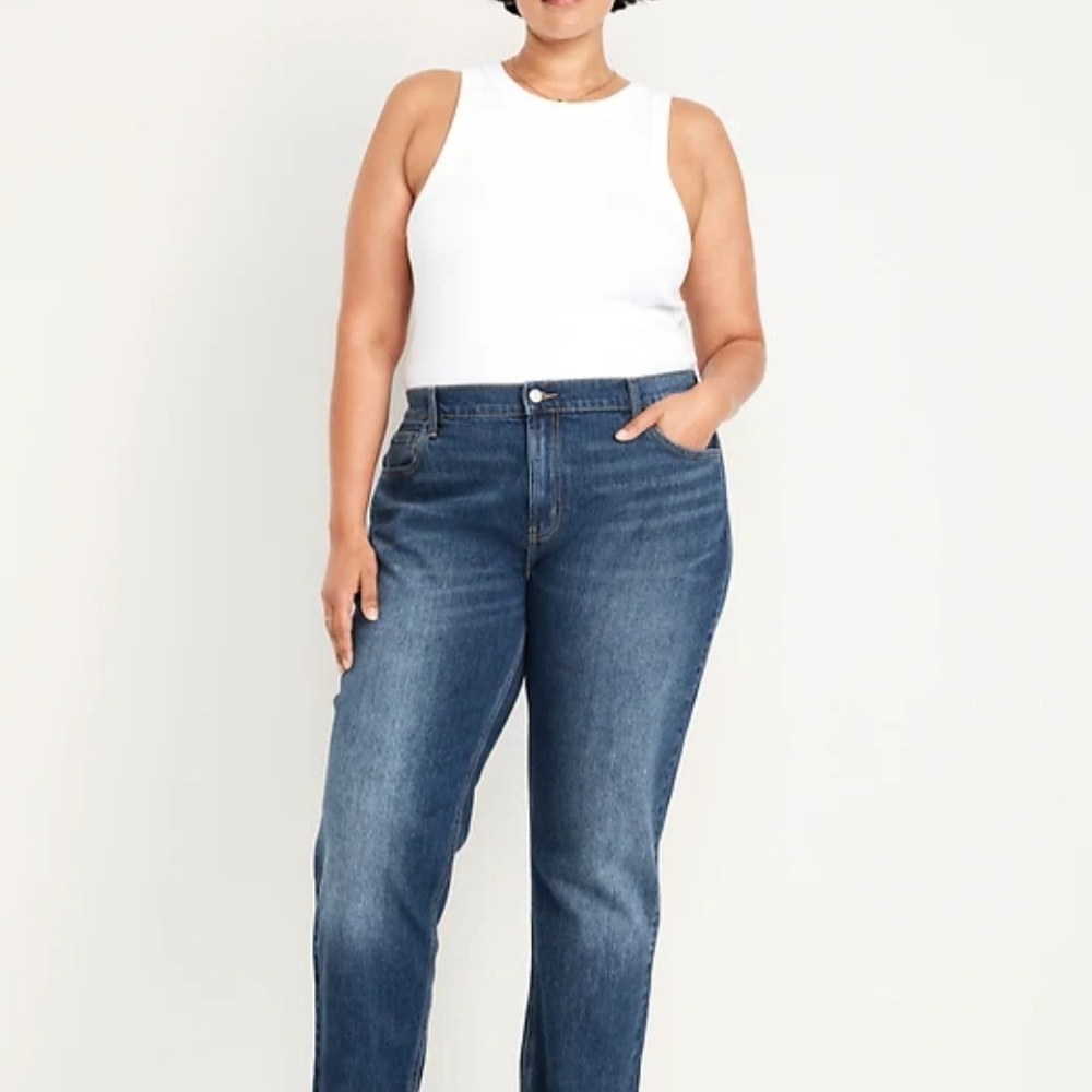 Old NAVY Wow Midrise Boyfriend Jean. Size 22, Short Inseam